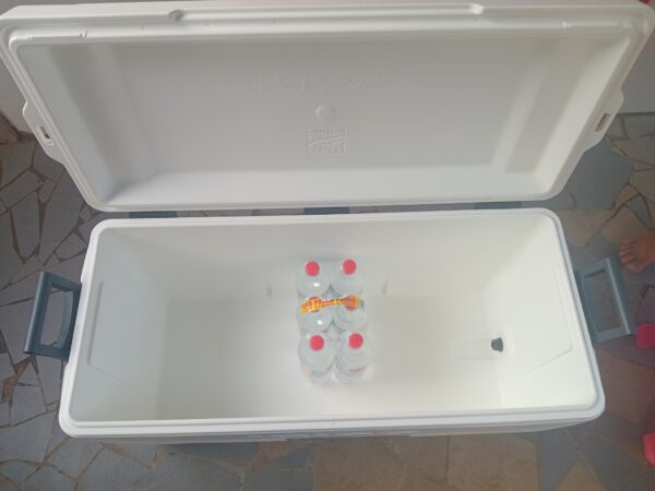 grande glacière de 142 litres